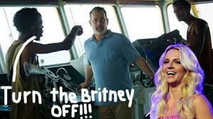 britney-scares-pirates